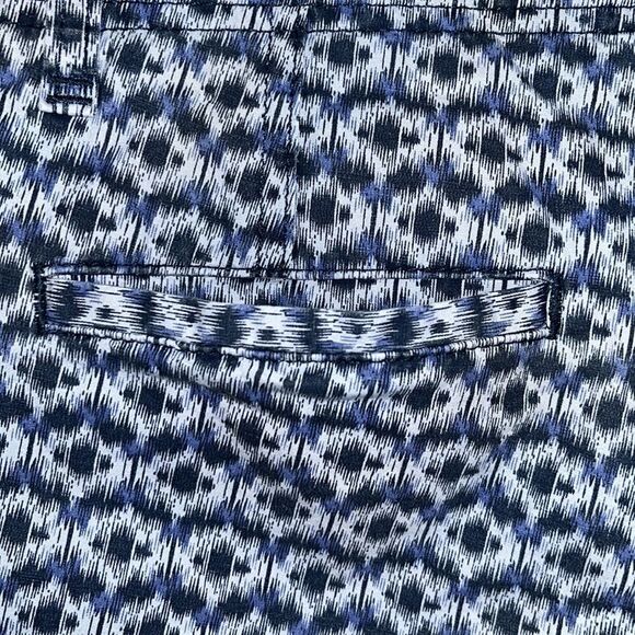 Eddie Bauer Shorts Size 4 - Picture 4 of 7